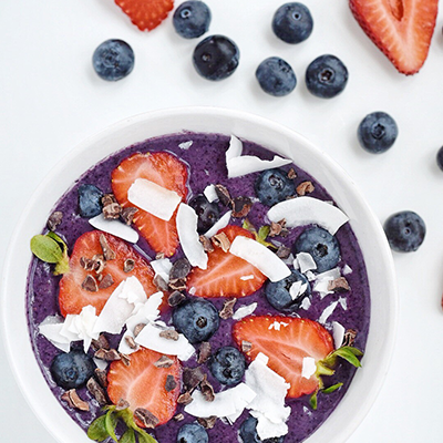Breakfast in Bed: A Berry Nourishing Smoothie Bowl