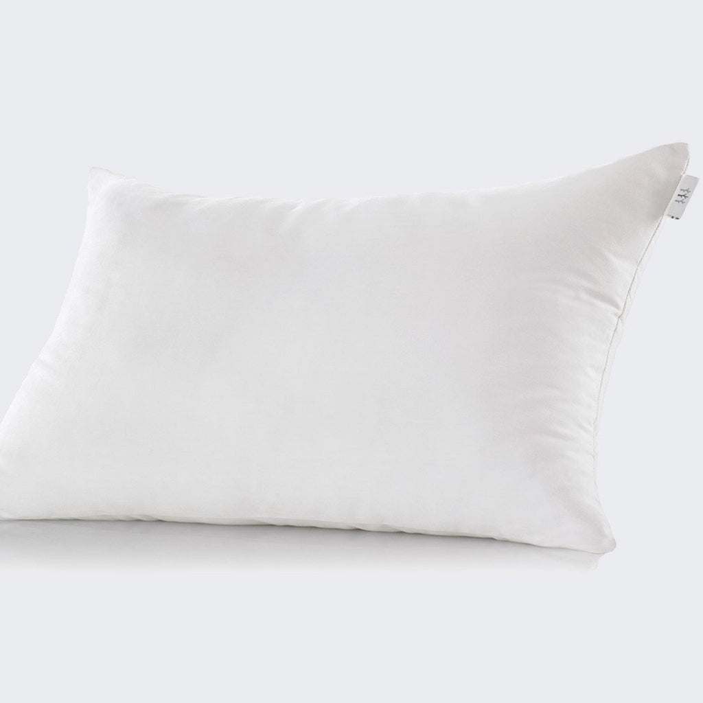 https://www.brentwoodhome.com/cdn/shop/products/BrentwoodHomeToddlerPillow2_1024x.jpg?v=1617312521