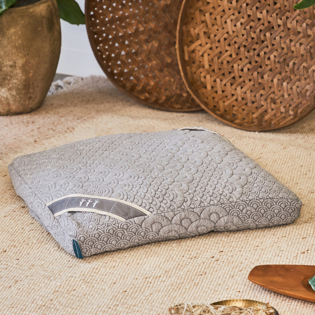 Linen Meditation floor cushion with Buckwheat hulls / Zafu pillow