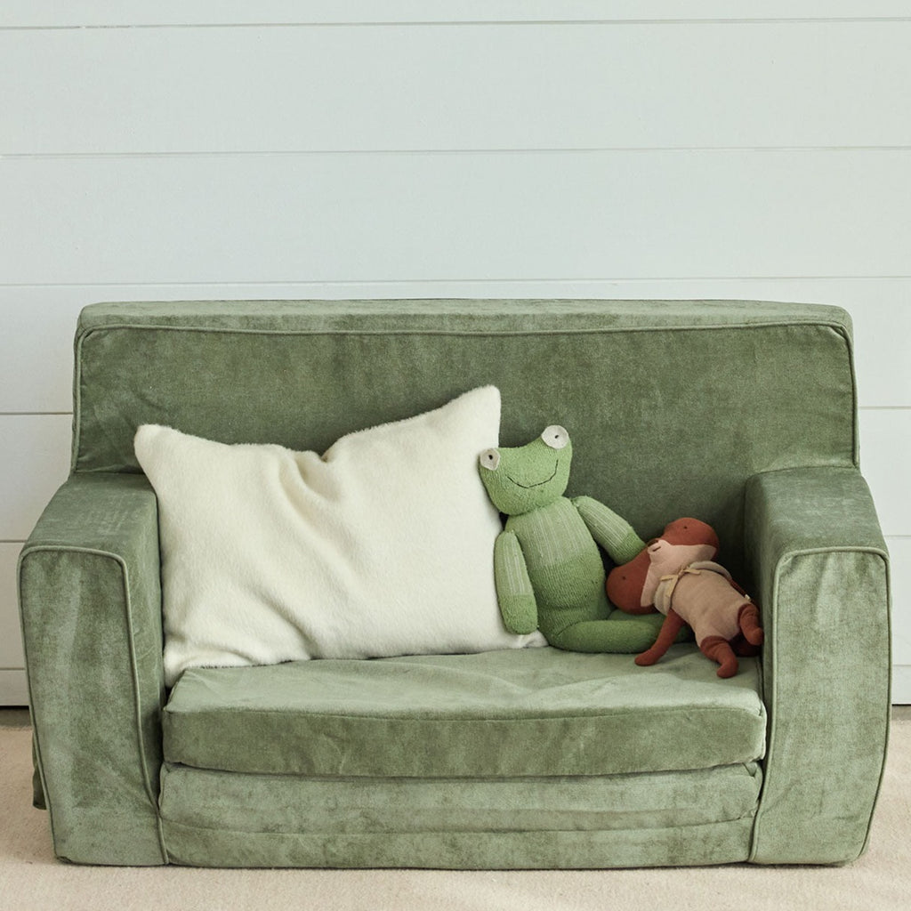 https://www.brentwoodhome.com/cdn/shop/products/brentwood-play-chair-green_1024x.jpg?v=1678234300